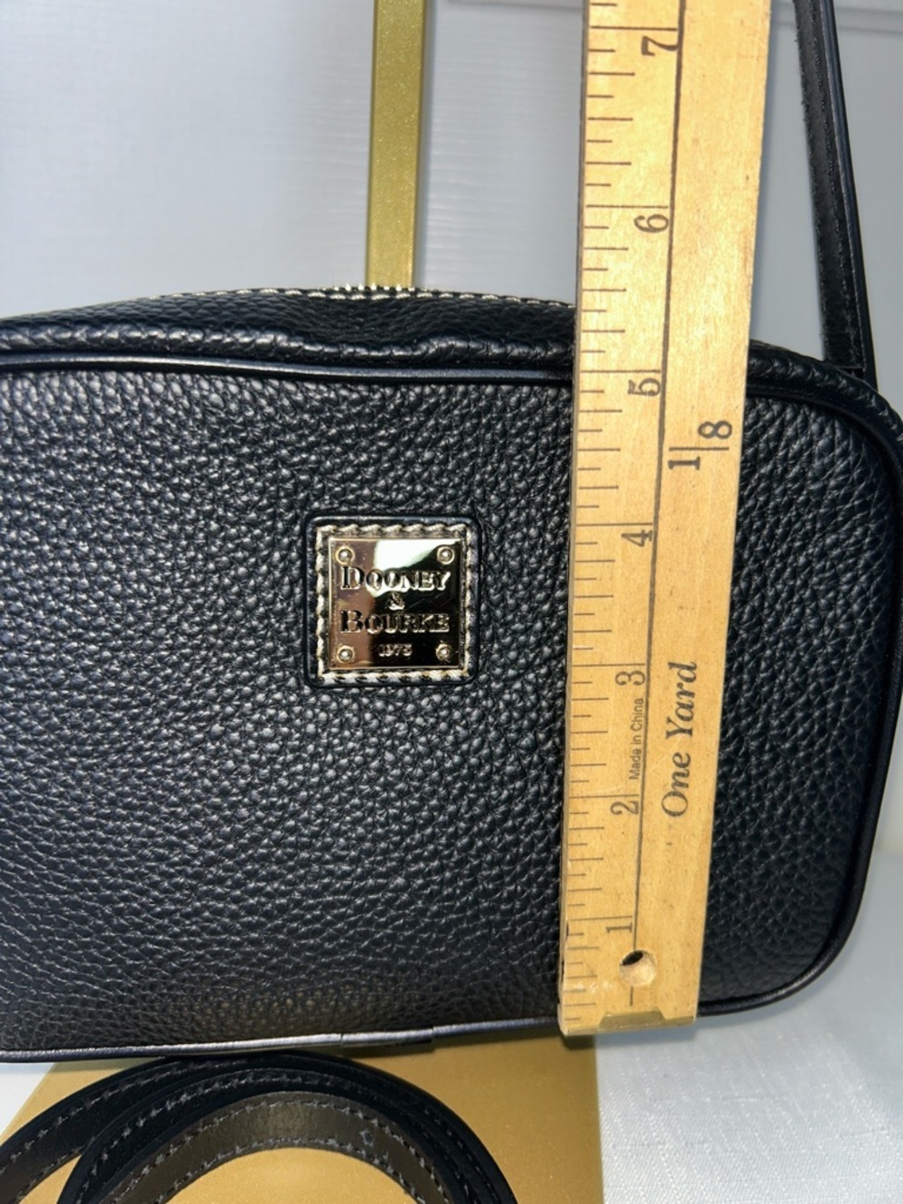 Dooney & Bourke Black Pebbled Leather Camera Crossbody Bag Gold Hardware - Picture 13 of 14